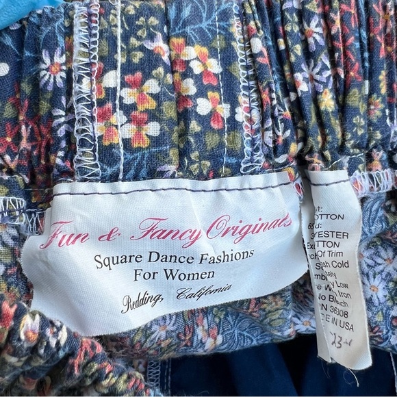 Vtg Fun & Fancy Square Dance Skirt with laces details and Pockets Women Size S - Picture 8 of 9